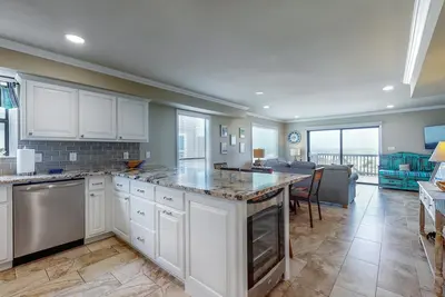 Image de Sea Bell-Golfe Maison avant sur W. Beach, 4/3 Bath avec piscine, pour 12 personnes