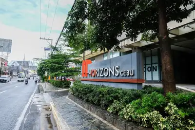 Image de Studio Condo at Horizons 101
