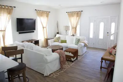 Image de Belle retraite de luxe Sonoma avec pétanque de spa de piscine privée et plus! 8 + 2 personnes
