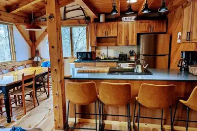 Image de * Nouvelle Annonce * Superbe Post et Beam, Ski-in / Ski-Out Penthouse Birchwood