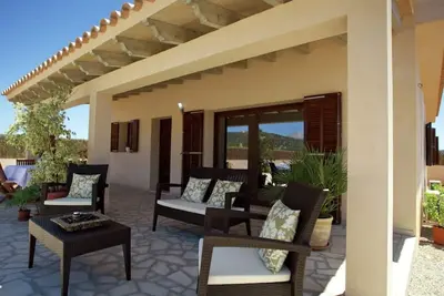 Image de Belle maison de vacances avec piscine privée