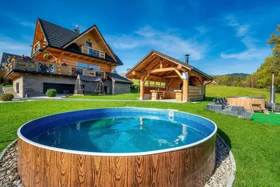 Image de Villa luxuriante Ă Nowy Targ avec sauna
