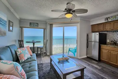Image de Magnifique condo en bord de mer fraîchement rénové