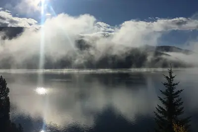 Image de Cabine 4br directement sur le lac de la montagne de l'ombre avec un quai de bateau