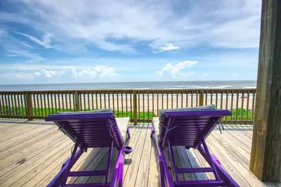 Image de SunDaze Nouvelle maison en bord de mer! 3 Br 2 Bth, cuisine gastronomique et vue panoramique sur l'océan