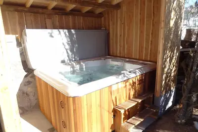 Image de Gite de charme et de détente avec jacuzzi privatif