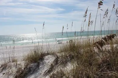 Image de Le Meilleur De La Plage BÉBÉ Sucre Sable Blanc Au Bord De Bliss! Wifi Gratuit
