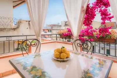Zagara appartement à 30m de la mer avec air conditionné et wi-fi, x 4 personnes