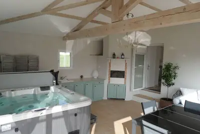 Bastide de charme avec piscine chauffée & Spa privé au pied du Luberon