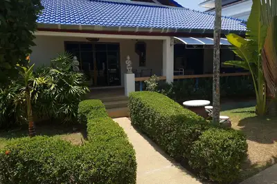 Image de Grande Villa Piscines Jardin Tropical Mer Golf Detente 6 Adultes