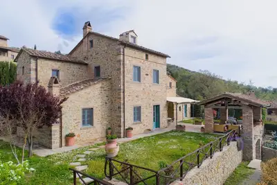 Image de Maison Ă Cortona avec Piscine et Vue