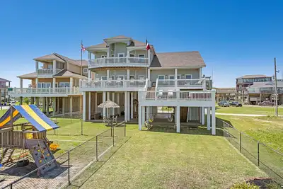 Manoir de luxe en bord de mer ~ Juste respirer ~ Dort 17-3 ponts w \/ Private Beach Bridge