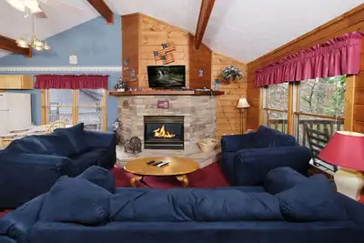 Image de Au-Dessus De L'Arbre Tops - Comfy & Spacious