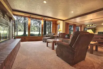 Image de 17 Redcedar-Sunriver, Oregon: Hot Tub, Bbq, WiFi, Aquatics Sharc, Tubing Hill, Mt. Bachelor, Vue sur le parcours de golf, Rivière Deschutes, Tennis, Pistes cyclables
