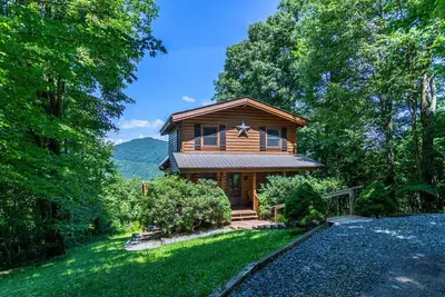 Image de Pomme de mon œil - Entre Boone et Banner Elk. . Vues sur la montagne - Jacuzzi - Privé - Animaux acceptés