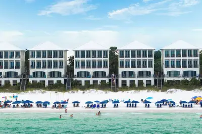 Image de Mer La Vie- Beachfront, Chiens Ok, Service De Plage Gratuit, Piscine PRIVÉE! !