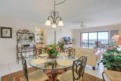 Image de Beauté en bord de mer, piscine, tennis, bain à remous, barbecue, W / D, Wi-Fi et câble gratuits, grand balcon - 210 Reef Club