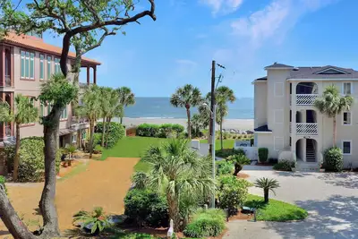 Image de La vue sur l'océan est nouvelle! L'arbre est tombé. Moins de 0. 1 miles de la plage