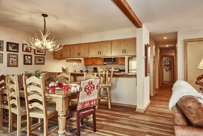 Image de 3bd / 3ba Rendezvous D 1: 3 condominiums Br / 3 Ba à Teton Village, pour 8 personnes