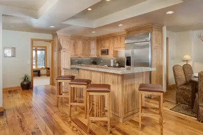 Image de 4bd / 5. 5ba Tram Tour 3511: 4 Br / 5. 5 maisons de ville de Ba à Teton Village, pour 9 personnes