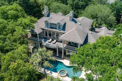 Image de Les mises à jour abondent! Ultime maison de luxe Kiawah apporter votre famille entière!
