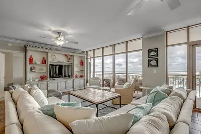 Image de Superbe 3e étage Oceanfront Condo à North Beach Plantation