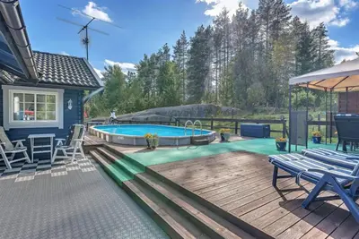 Image de Calme, spacieuse maison individuelle ~ proche de la nature et à seulement 1 heure de Stockholm