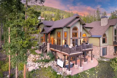 Image de Villa de luxe # 190 à côté du complexe hôtelier - Vues superbes \/ Activités Gratuites & Remises Remises pour Navette \/ Jacuzzi \/ Concierge