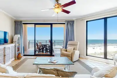Image de Superbe 2br Beach Front Condo!