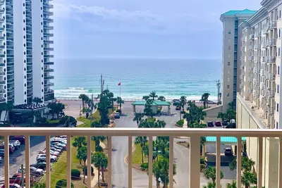 Image de Ne manquez pas! Vente 99 $ / N 4 / 23-5 / 11! Magnifique 2 Br Condo! Vues sur l'océan impressionnant!