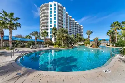 Image de Les Paumes 21114. Magnifique et Fraîchement Rénové Avec une vue Imprenable sur le Golfe. Croisière Gratuite Avec les Dauphins!