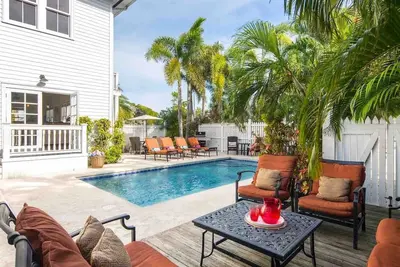Image de ** Southernmost Hospitality V ** 5br / 5ba & Pool + Derniers Services CLÉS. . .