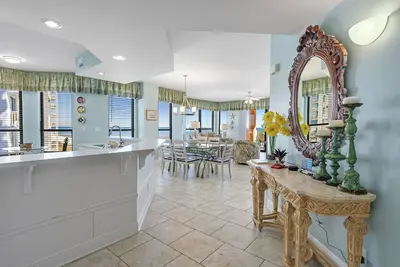 Image de 501e - Condo de luxe 3br avec une vue magnifique sur le golfe
