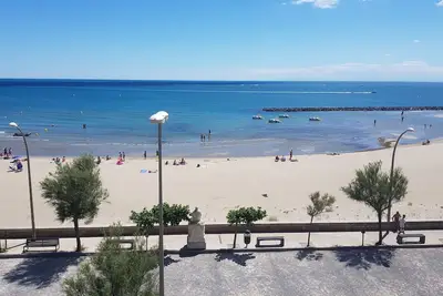 Image de Incroyable vue sur la Méditerranée: appartement au 3ème étage avec balcon ouvert (4\/6 personnes)