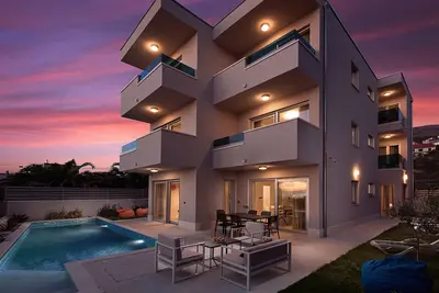 Image de Villa De Luxe Karla Proche De Split Avec Sauna Et Jacuzzi
