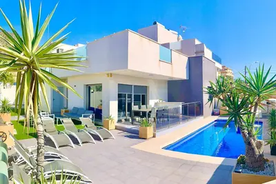 Image de Nouvelle Villa De Luxe À La Plage Avec Piscine PRIVÉE, Vue Sur La Mer, Wifi À Bolnuevo