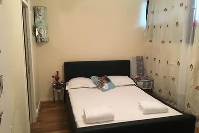 Image de Appartement D'Une Chambre À Coucher En Cameroun London Tendance