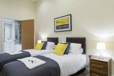 Image de Grand Springs, Appartement 2 chambres au centre-ville, jet de pierre Ă la gare