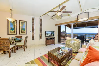 Image de Kuleana 208 - Oceanfront Condo! (Epic Realty)