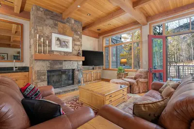 Image de 4 Bd / 4 Ba Granite Ridge Lodge 8: 4 Br / 4. 5 Maisons de Ba et des Cabines à Teton Village, Pour 10 Personnes