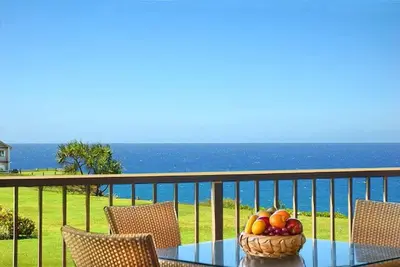 Image de Oceanfront, Great Lanai Views, Whales in Winter & Dolphins toute l'année, King Bed