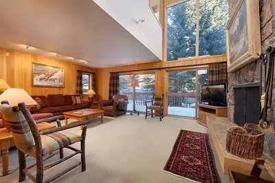 Image de 4bd / 4ba Windriver 1: 4 maisons de ville Br / 4 Ba à Teton Village, pour 10 personnes