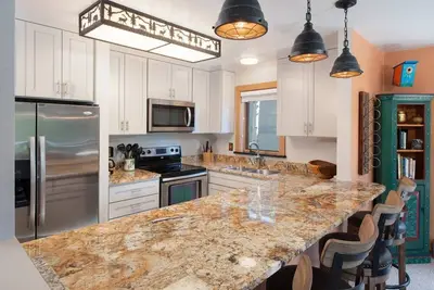 Image de Un condominium bien am��nag�� et récemment mis ������� jour, situé au deuxi����������������������������me étage à Teton Village