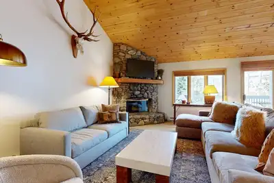 Image de 3bd \/ 3. 5ba Teton Pines Townhome 20: 3 Br \/ 3. 5 maisons de ville à Wilson, pour 8 personnes