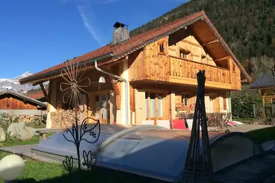 Image de Chalet raffiné avec sauna et spa au coeur du domaine Evasion Mont Blanc