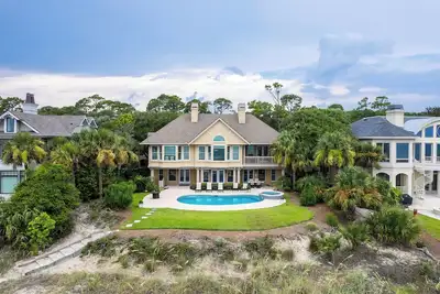 Image de 11 Flottille- Direct Oceanfront w / Ascenseur