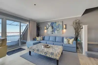 Image de Magnifique 1br entièrement rénové Water Street Inn Condo sur le lac Charlevoix