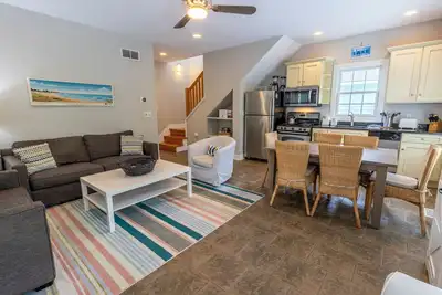 Image de Mise �� Jour pour 2016. maison de 2 chambres dans la belle Beachwalk Resort