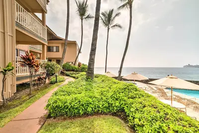 Image de Oceanfront Kailua-Kona Townhome - 2 Mi Ă la plage!
