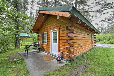 Image de Cozy Seward Studio Cabin w / Grill on Salmon Creek!